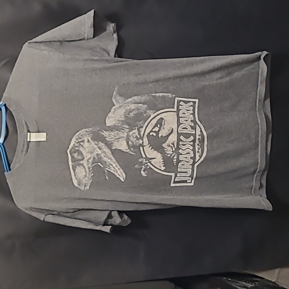 🦖Vintage Jurrasic park tee SIZE SMALL BY MARVEL